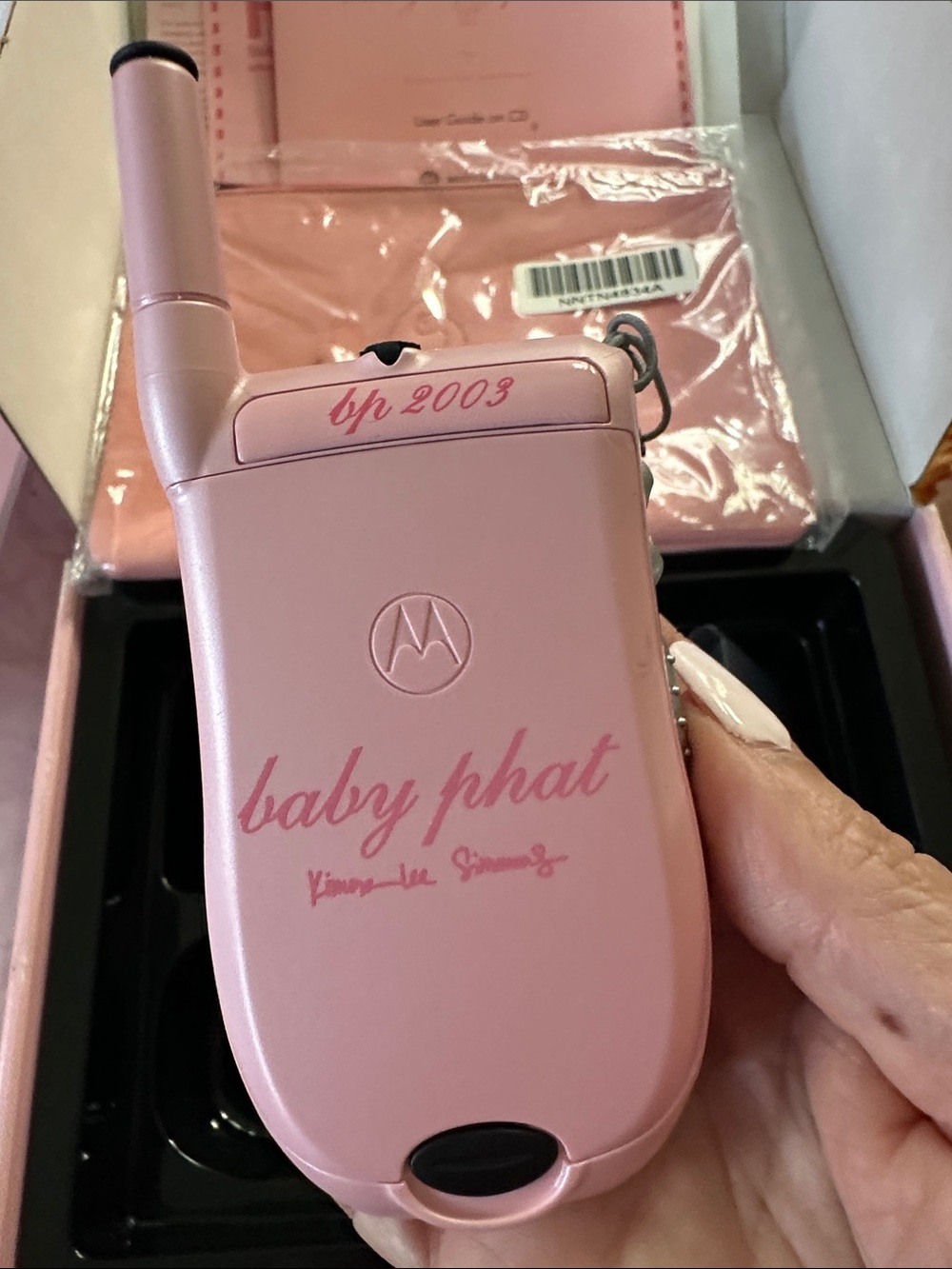 2003 Baby Phat limited edition flip cell phone Pink Collector i95cl razzor - Picture 9 of 16